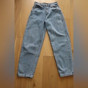 Minga London Mom Jeans Light Wash High Waist Retro Fit